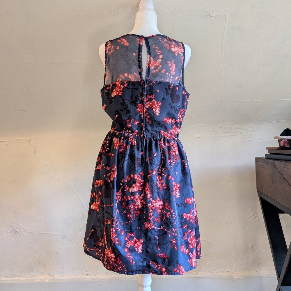 guess tasha sakura floral mesh dress ASO teen wolf lydia martin (size 8) - Picture 6 of 7